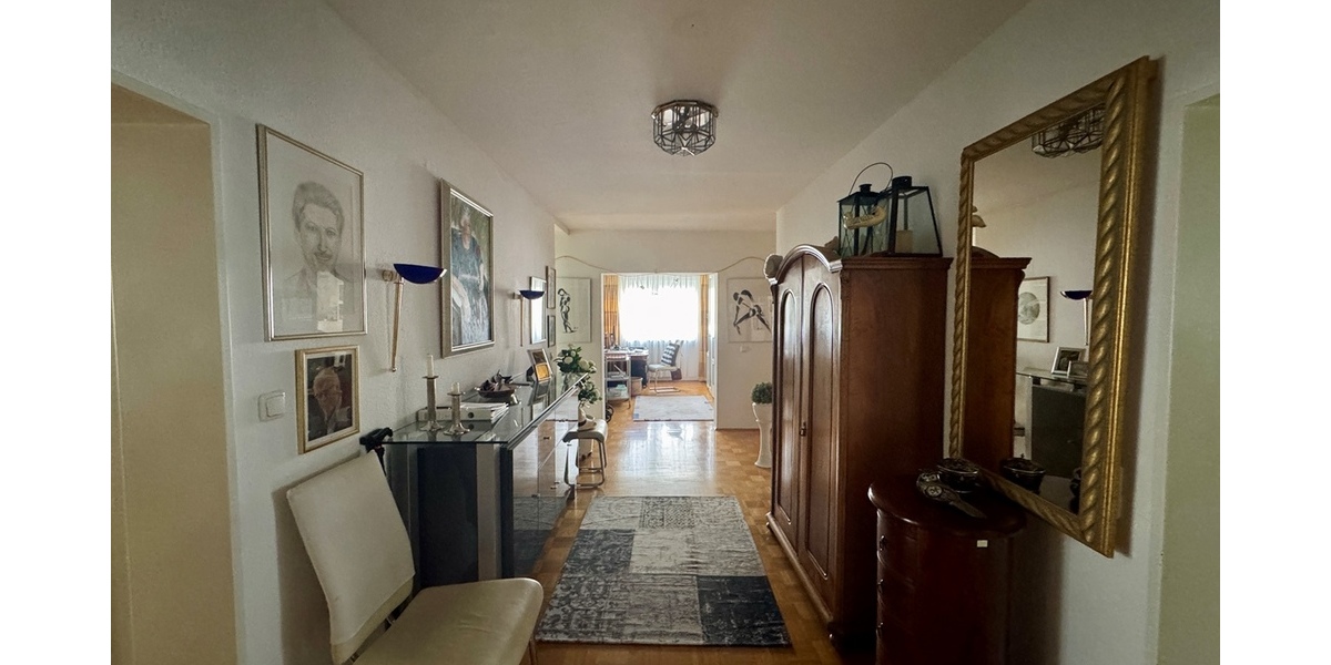 Oberursel: Kapitalanlage! Großzügige 5-Zimmerwohnung in absoluter Ruhe- und Sonnenlage! - Etagenwohnung Oberursel | Angebot:26905038