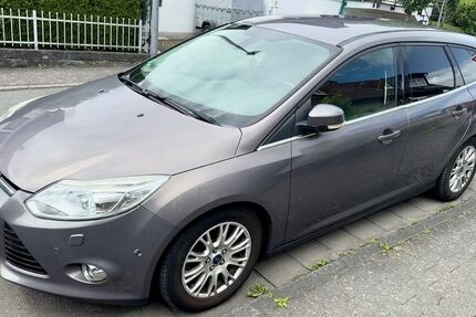 Ford Focus 131.000 km 2.500 &euro; Taunusstein 65232
