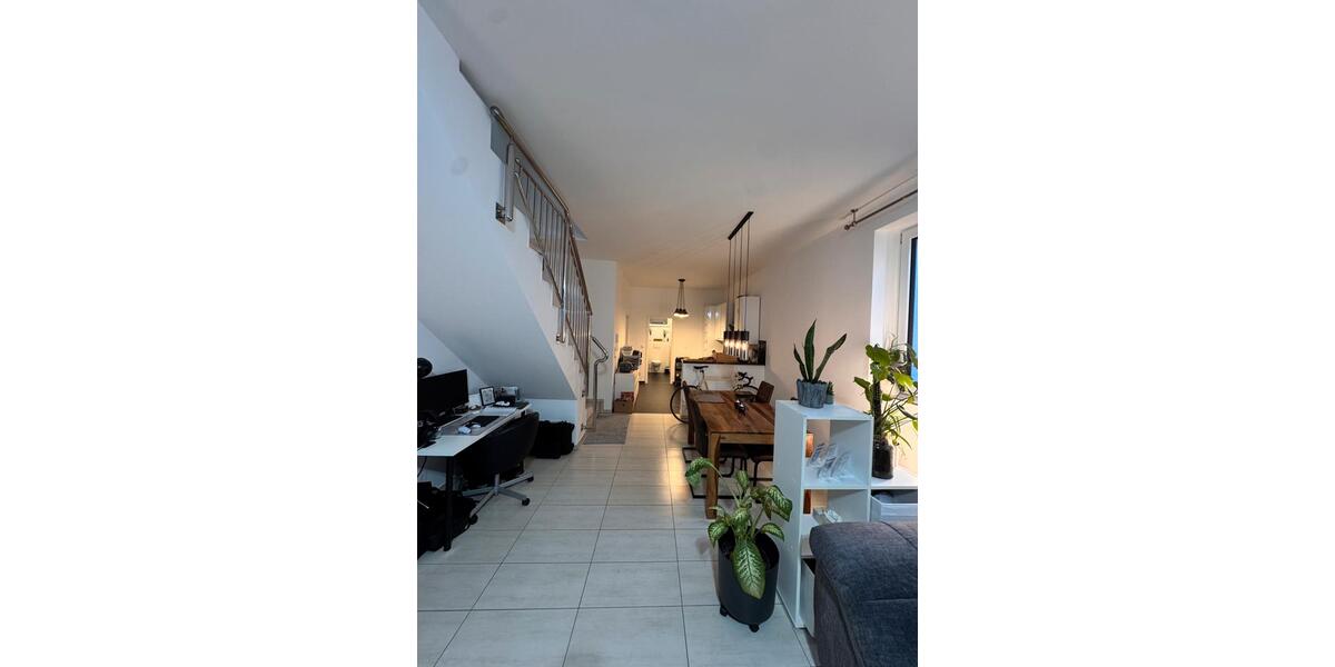 Etagenwohnung Mainz Lerchenberg - 2 Zimmer, 75 m&sup2;, 1.200&euro; | Angebot:24429462