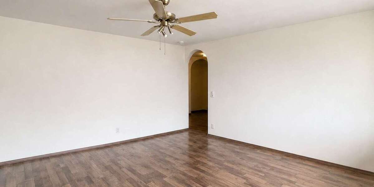 Etagenwohnung Mainz Lerchenberg - 3 Zimmer, 81 m&sup2;, 199.000&euro; | Angebot:27348345