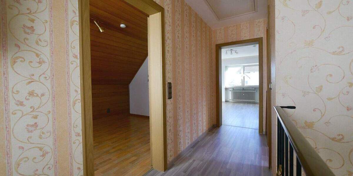 Einfamilienhaus Taunusstein Neuhof - 3 Zimmer, 100 m&sup2;, 1.000&euro; | Angebot:25770068
