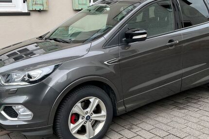 Ford Kuga 106.000 km 17.400 &euro; Hünstetten 65510