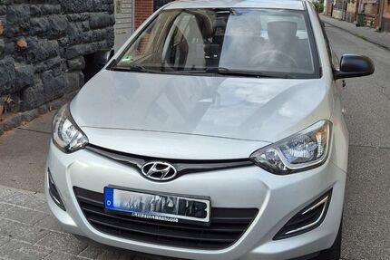 Hyundai i20 104.650 km 4.700 &euro; Mainz 55120