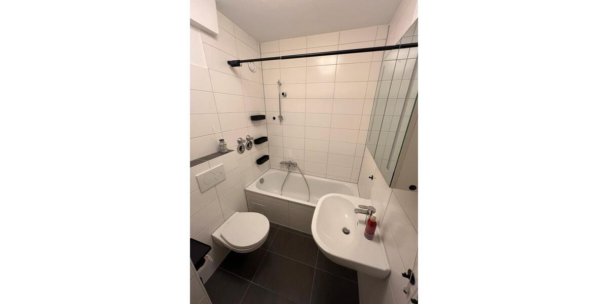 Top gelegene Wohnung in Bad Soden mit 2ZKB und TG Stellpatz 2 zimmer