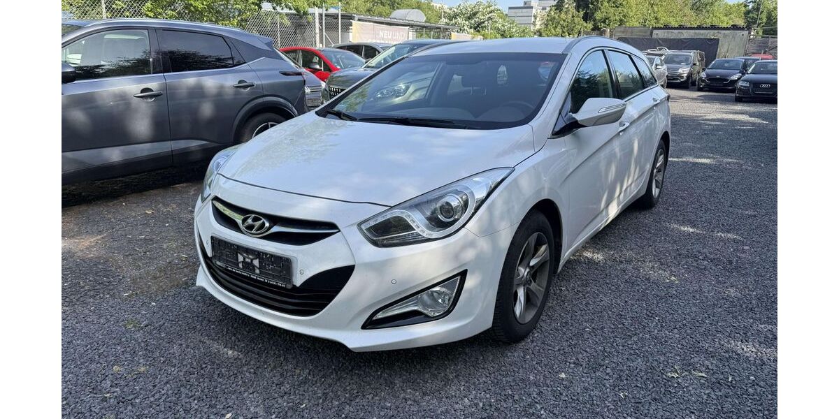 Hyundai i40 155.000 km 8.499 &euro; Wiesbaden 65197