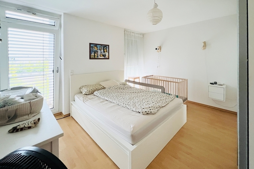 Frankfurt-Riedberg: Gut geschnittene 2-Zimmer-Wohnung mit großem Balkon!