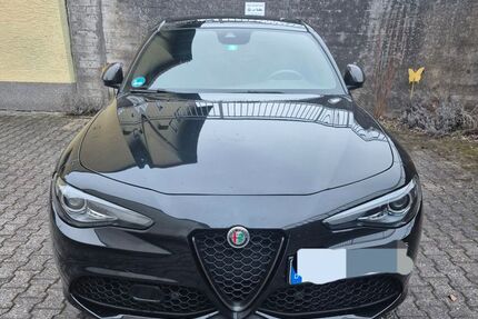 Alfa Romeo Giulia 49.000 km 35.000 &euro; Bad Schwalbach 65307