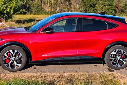 Ford Mustang Mach-E 32.750 km 36.200 € Holzhausen 56357