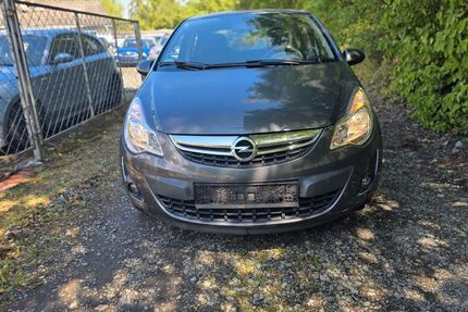 Opel Corsa 122.000 km 2.600 &euro; Wiesbaden 65203