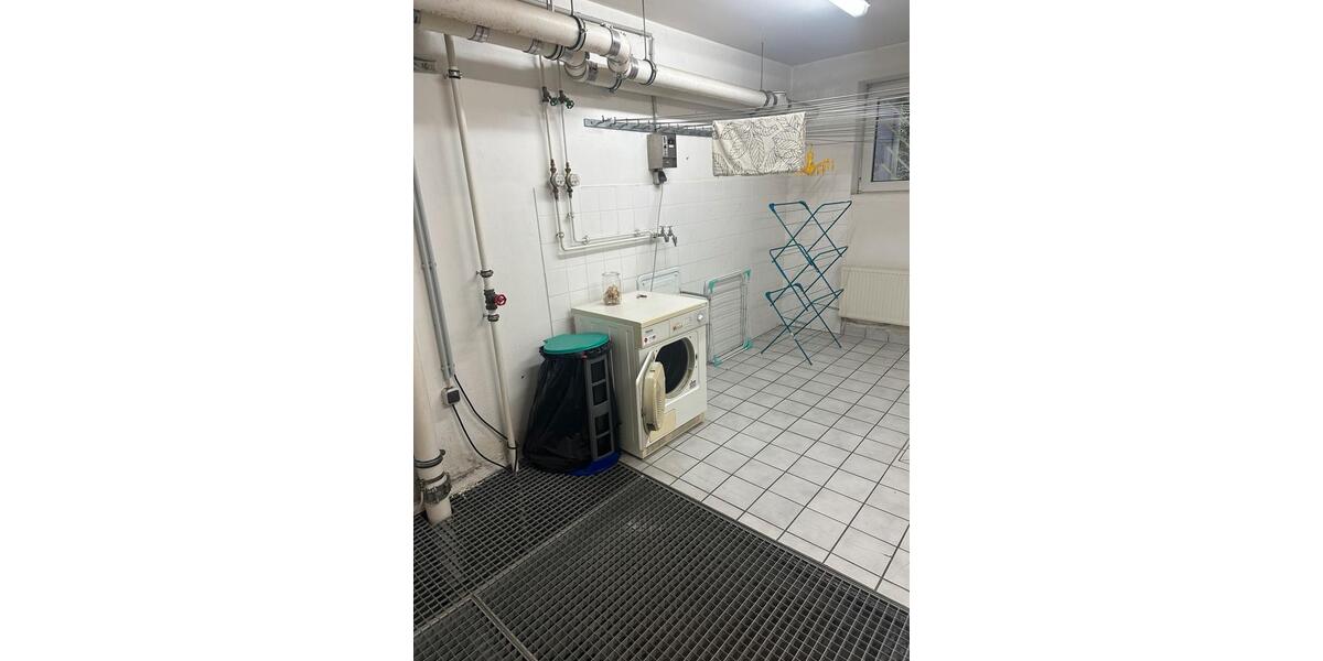 3-Zimmer-Wohnung, Balkon,EBK+2Duplex-Stellplätze 3 zimmer