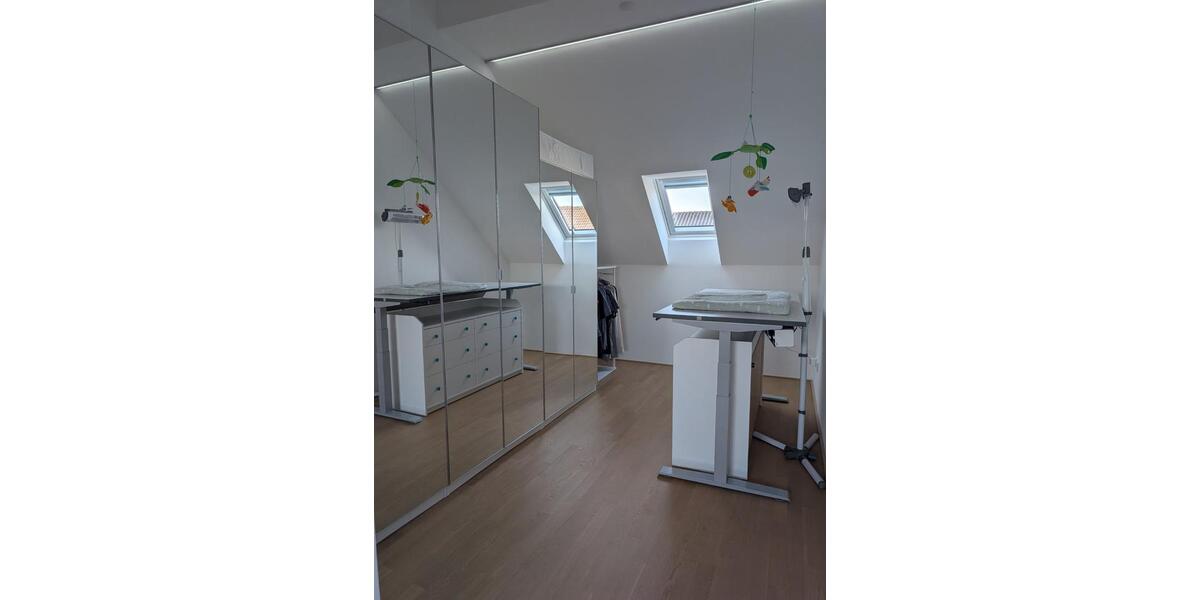 wunderschöne Maisonettewohnung mit Tiefgarage *provisionsfrei* 4.5 zimmer