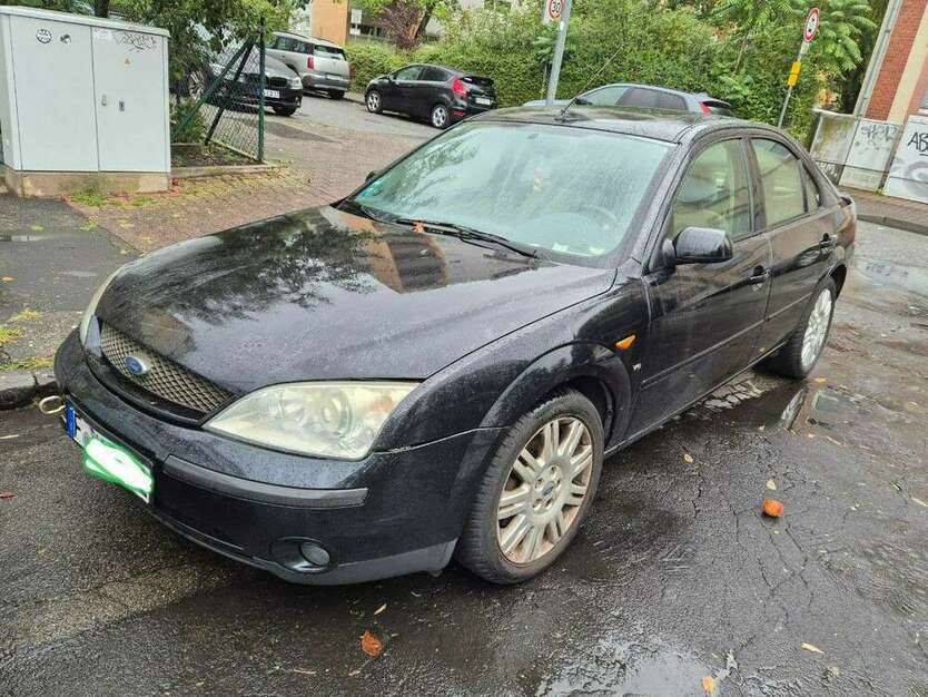 Ford Mondeo 192.000 km 800 € Frankfurt am Main 60386