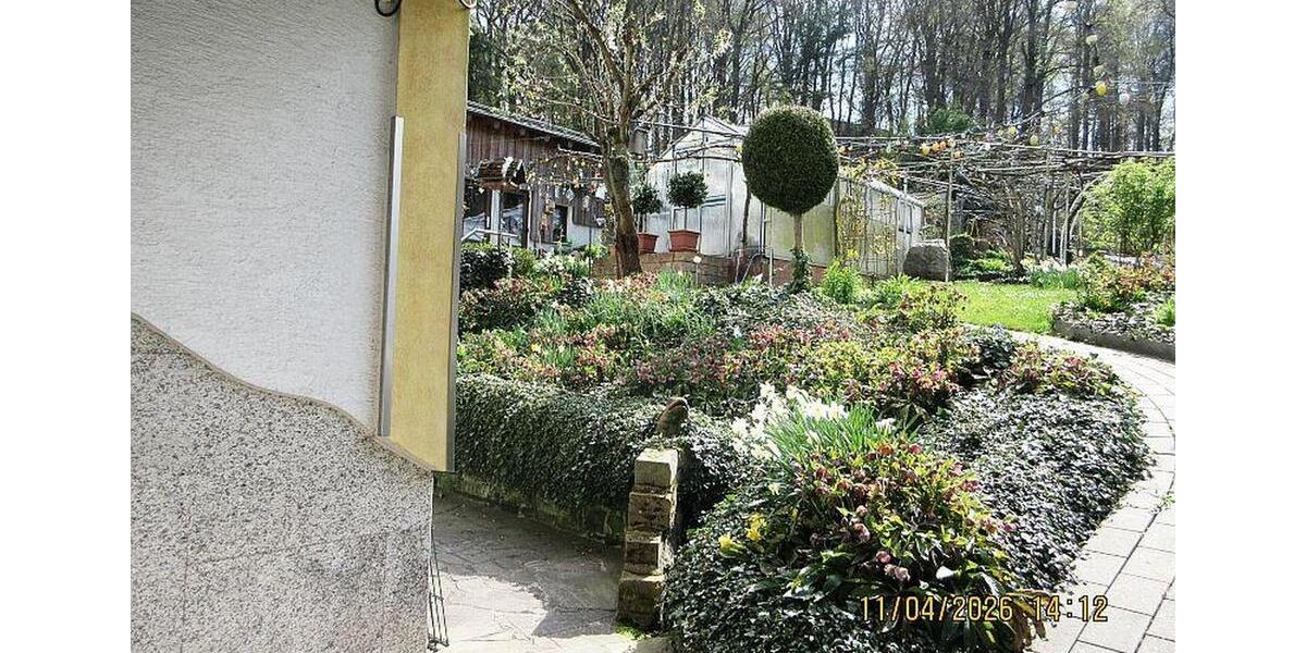 Dachgeschoßwohnung Niedernhausen - 3 Zimmer, 90 m&sup2;, 870&euro; | Angebot:26181056