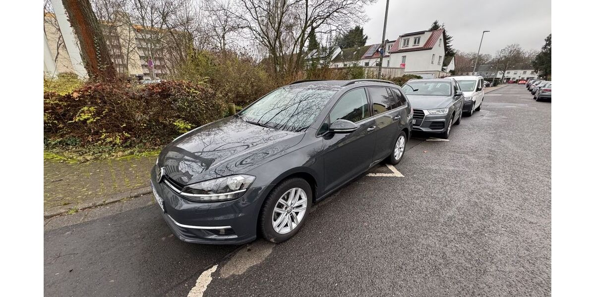 VW Golf 96.000 km 14.700 &euro; Mainz 55128