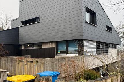 Haus Taunusstein - 6 Zimmer, 230 m&sup2;, 3.100&euro; | Angebot:25329095