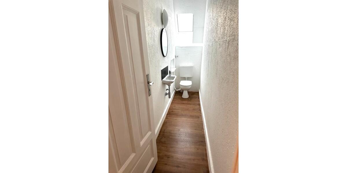 Dachgeschoßwohnung Wiesbaden Bierstadt - 3 Zimmer, 71 m&sup2;, 1.200&euro; | Angebot:26346554