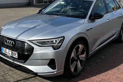 Audi e-tron 68.500 km 29.800 &euro; Rüdesheim am Rhein 65385