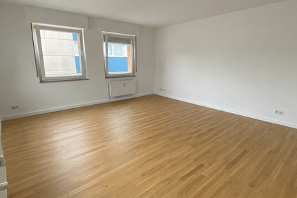 Wohnung Rüsselsheim - 3 Zimmer, 110 m&sup2;, 1.350&euro; | Angebot:26652334