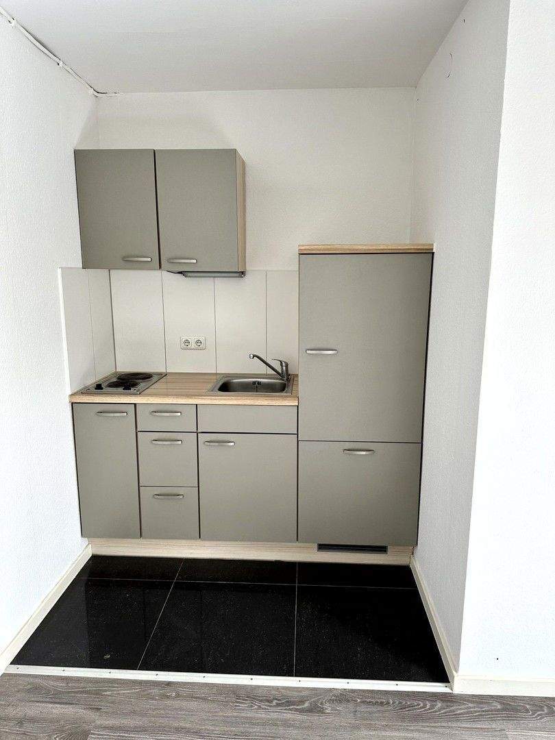 Nettes Apartment im DG....Uni-Nähe...provisionsfrei 1 zimmer
