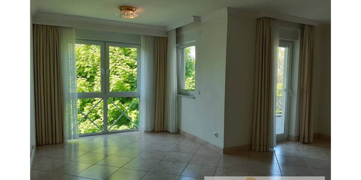 Etagenwohnung Wiesbaden Südost - 4 Zimmer, 152 m&sup2;, 1.900&euro; | Angebot:26170806