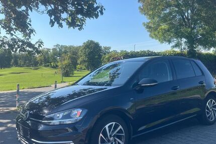 VW Golf 92.678 km 12.500 € Budenheim 55257