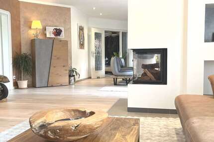 Haus zum Kaufen in Rüsselsheim 1.180.000 € 271.18 m² 5 zimmer