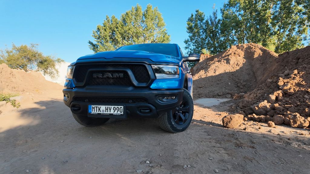 Dodge RAM 50.000 km 61.900 &euro; Hattersheim 65795