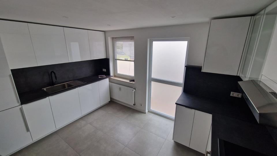 Erdgeschoßwohnung Hofheim am Taunus - 4 Zimmer, 95 m&sup2;, 355.000&euro; | Angebot:25026173