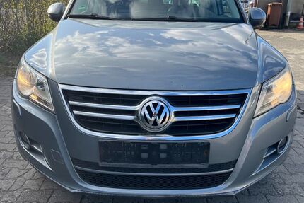VW Tiguan 245.000 km 5.500 &euro; Hattersheim Eddersheim 65795