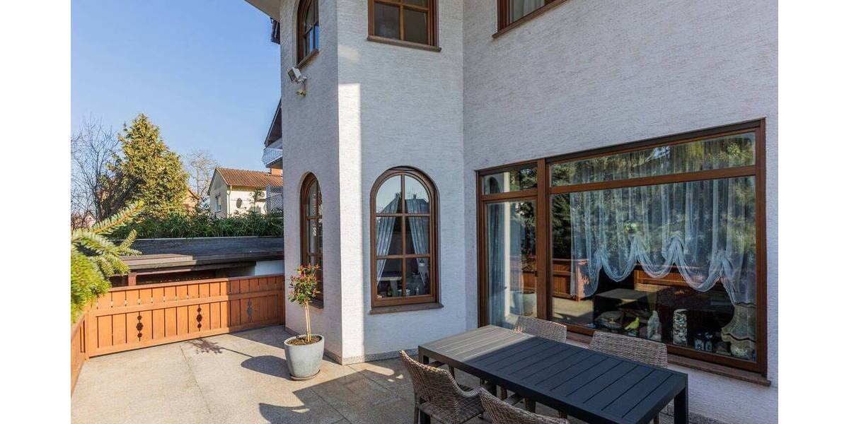 Etagenwohnung Bischofsheim - 8 Zimmer, 275 m&sup2;, 850.000&euro; | Angebot:26498818