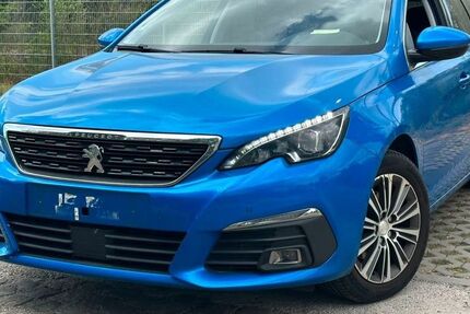 Peugeot 308 101.900 km 9.990 &euro; Wiesbaden 65203