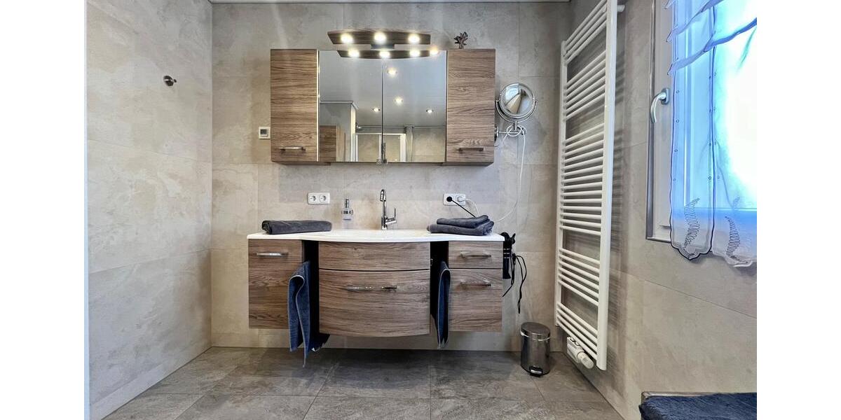 Einfamilienhaus Schlangenbad - 6 Zimmer, 174 m&sup2;, 2.500&euro; | Angebot:26670174