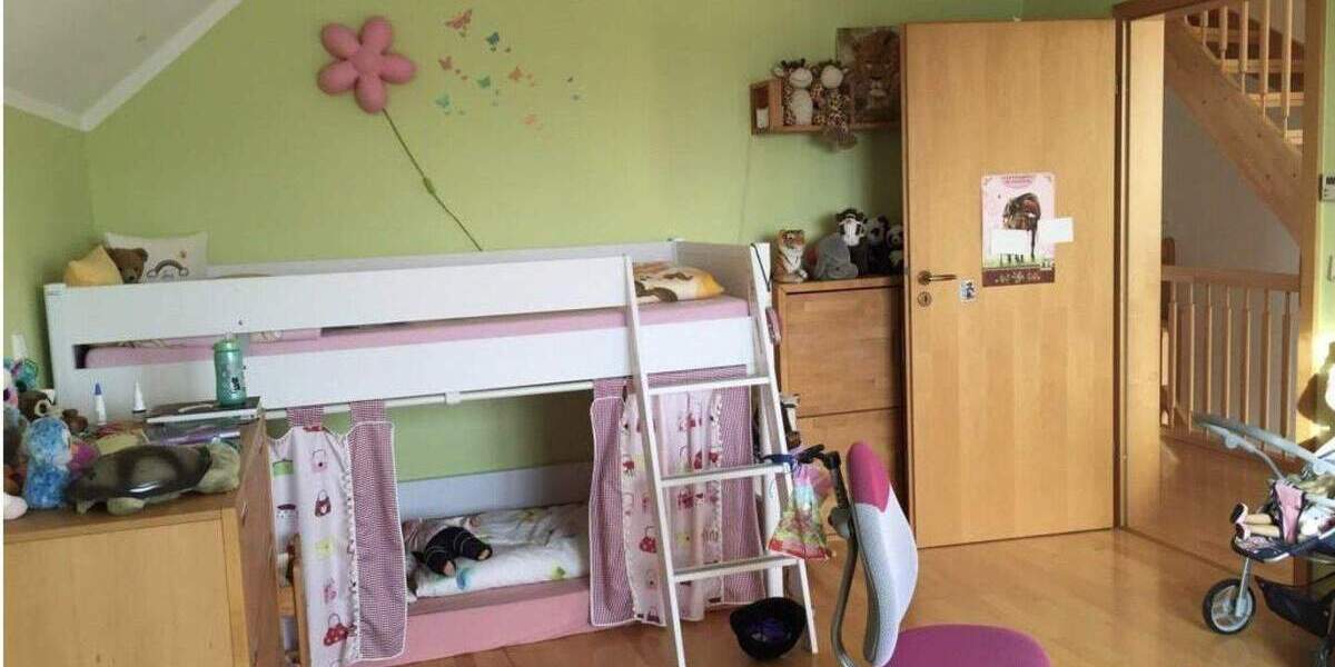 Einfamilienhaus Idstein - 8 Zimmer, 266 m&sup2;, 990.000&euro; | Angebot:25657464