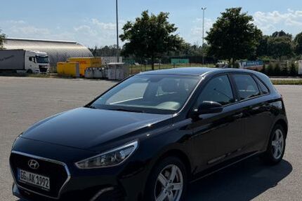Hyundai i30 120.000 km 12.900 &euro; Mörfelden-Walldorf 64546