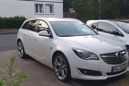 Opel Insignia 93.000 km 10.500 € Rüsselsheim 65428