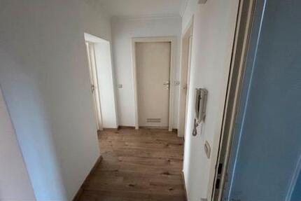 Wohnung Wiesbaden Biebrich - 2 Zimmer, 60 m&sup2;, 228.000&euro; | Angebot:26269391