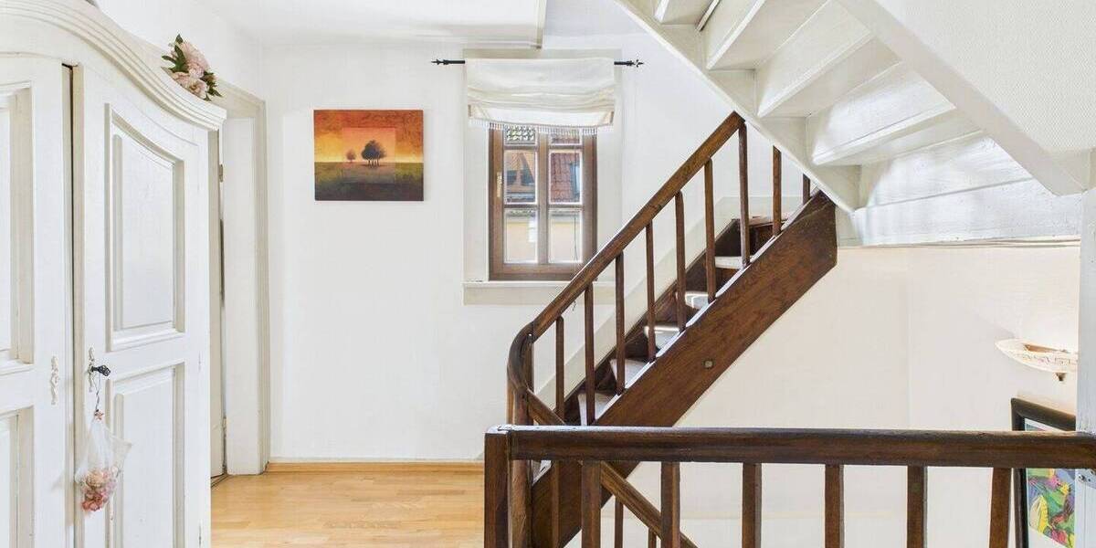 Einfamilienhaus Wiesbaden Igstadt - 7 Zimmer, 225 m&sup2;, 685.000&euro; | Angebot:25799596