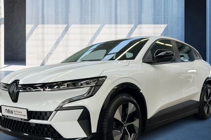 Renault Megane E-TECH 58.544 km 18.830 € Frankfurt / Main 60314