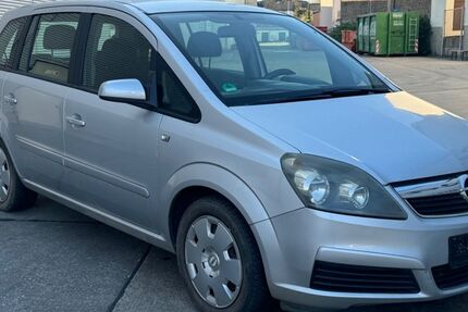 Opel Zafira 176.000 km 3.990 € Mainz - Mombach 55120