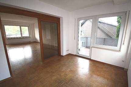 Wohnung zum Mieten in Niedernhausen 1.250 € 125 m² 3 zimmer