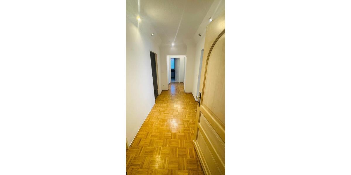 Hochparterre Wiesbaden Dotzheim - 3 Zimmer, 90 m&sup2;, 1.890&euro; | Angebot:26354957