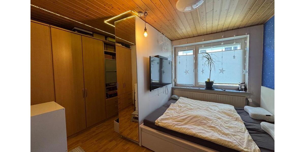 Zentral gelegene Einliegerwohnung zur Miete auch als WG möglich 3 zimmer