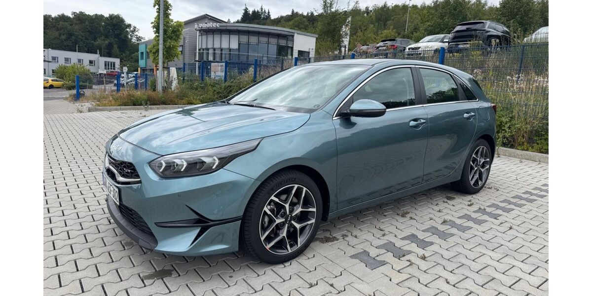 Kia ceed / Ceed 13.500 km 16.600 &euro; Waldems 65529