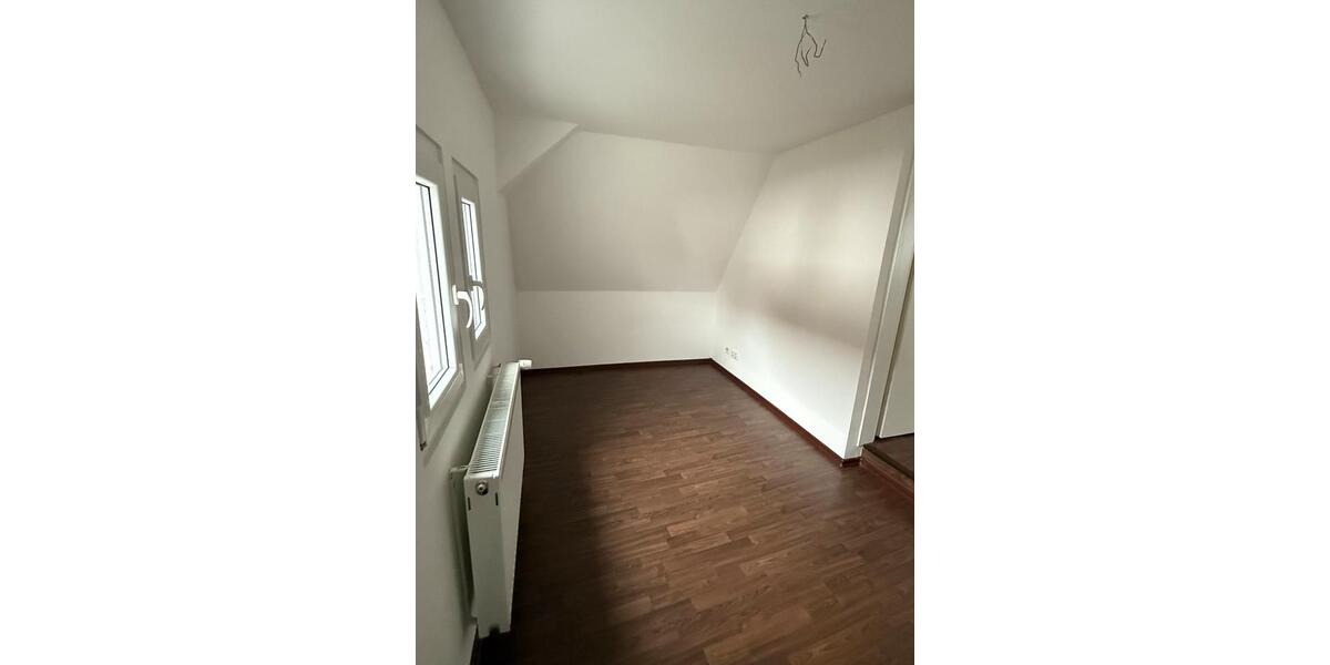 Reihenhaus Bad Camberg - 4 Zimmer, 83 m&sup2;, 980&euro; | Angebot:25367735