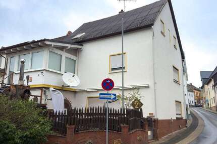 Haus zum Kaufen in Hünfelden 210.000 € 134.8 m² 4 zimmer