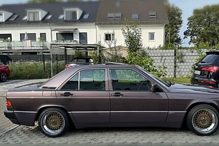 Mercedes-Benz 190 280.000 km 6.499 &euro; Oestrich-Winkel 65375