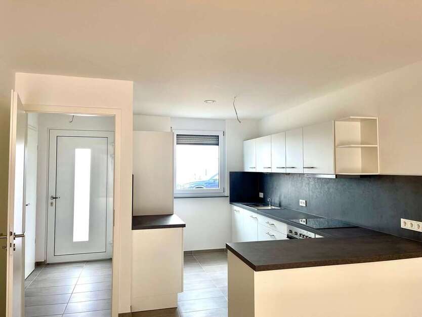 Haus zum Mieten in Wiesbaden 1.971 € 140 m²
