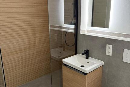 Wohnung Wiesbaden Biebrich - 1.5 Zimmer, 46 m&sup2;, 1.100&euro; | Angebot:26425599