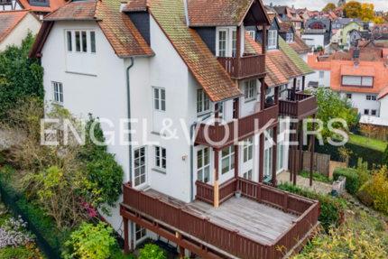 Haus zum Kaufen in Kronberg im Taunus 1.100.000 € 253 m² 7 zimmer