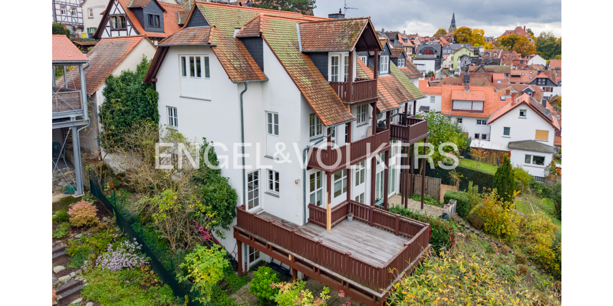 Haus zum Kaufen in Kronberg im Taunus 1.100.000 € 253 m² 7 zimmer